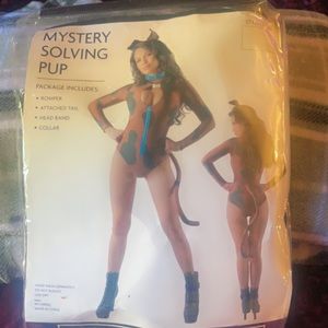 Brand new mystery solving pup!! AKA SCOOBY DOO WOMENS HALLOWEEN COSTUME.